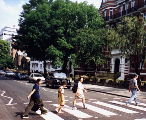 Dorff family crossing Abbey Road